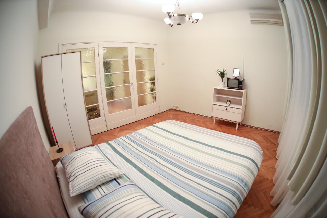 Color Franceza St דירה בוקרשט